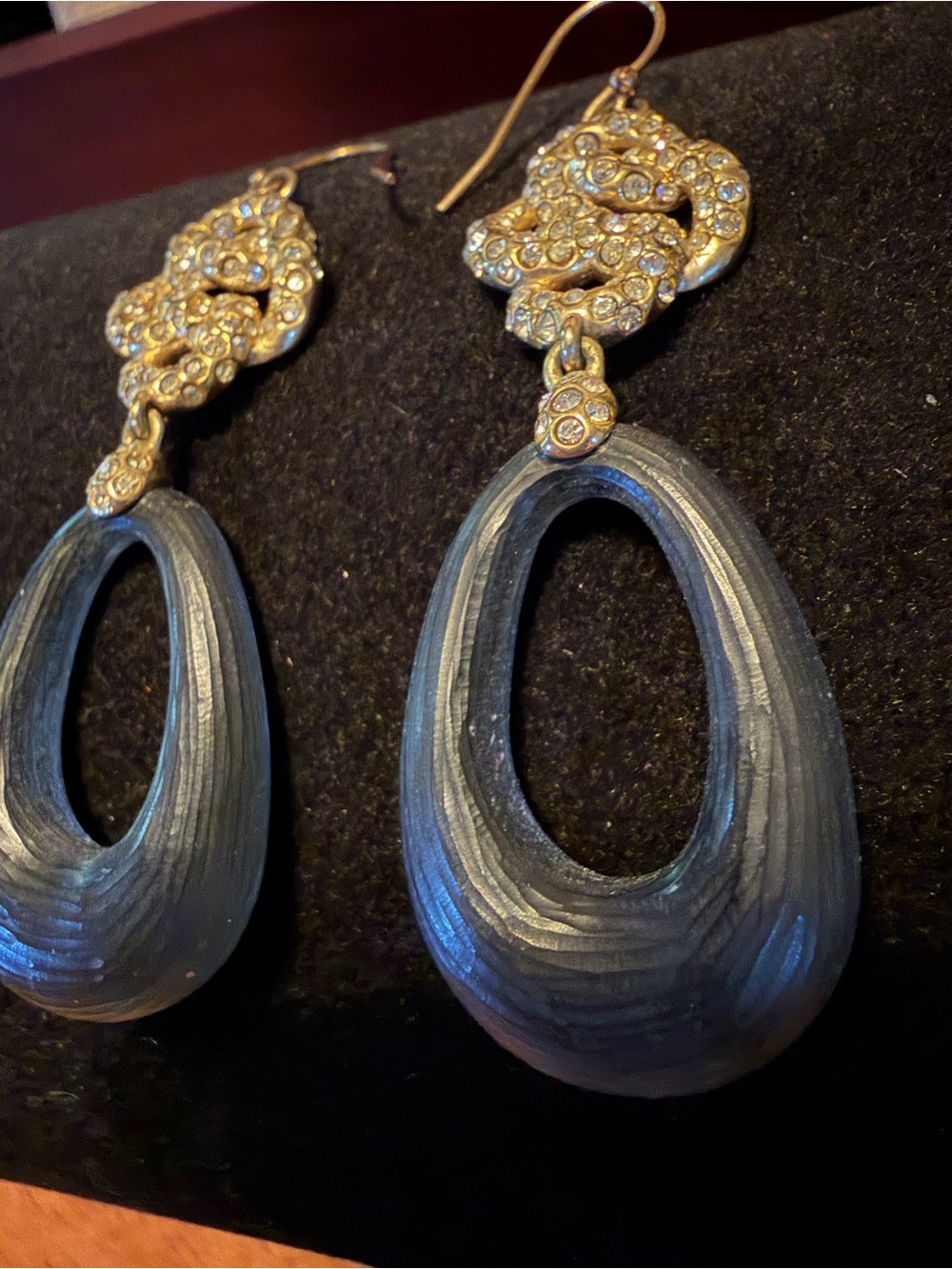 Alexis Bittar Gold Crystal & Black Lucite Dangle Earrings - Picture 9 of 10